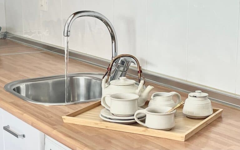 Cocina moderna optimizada con técnicas de Home Staging